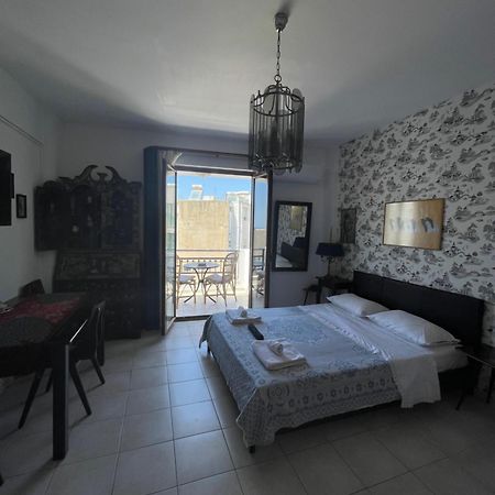 Retire Flat In The Heart Of City Iraklion Buitenkant foto