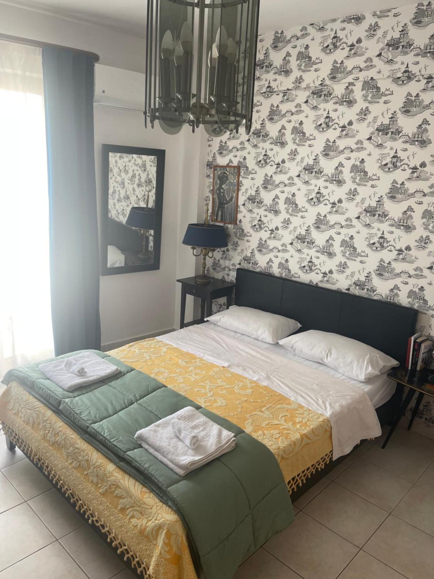Retire Flat In The Heart Of City Iraklion Buitenkant foto