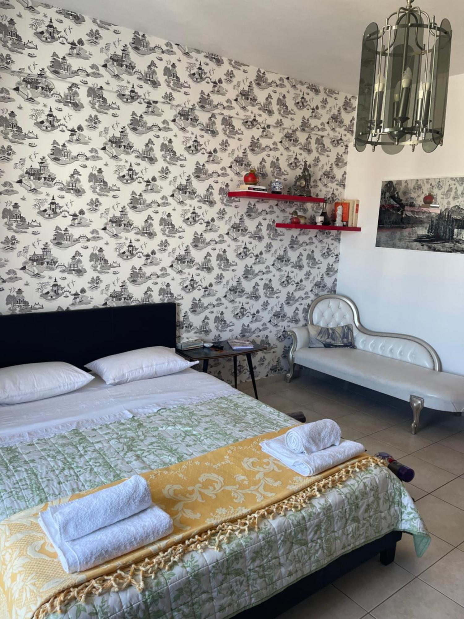 Retire Flat In The Heart Of City Iraklion Buitenkant foto