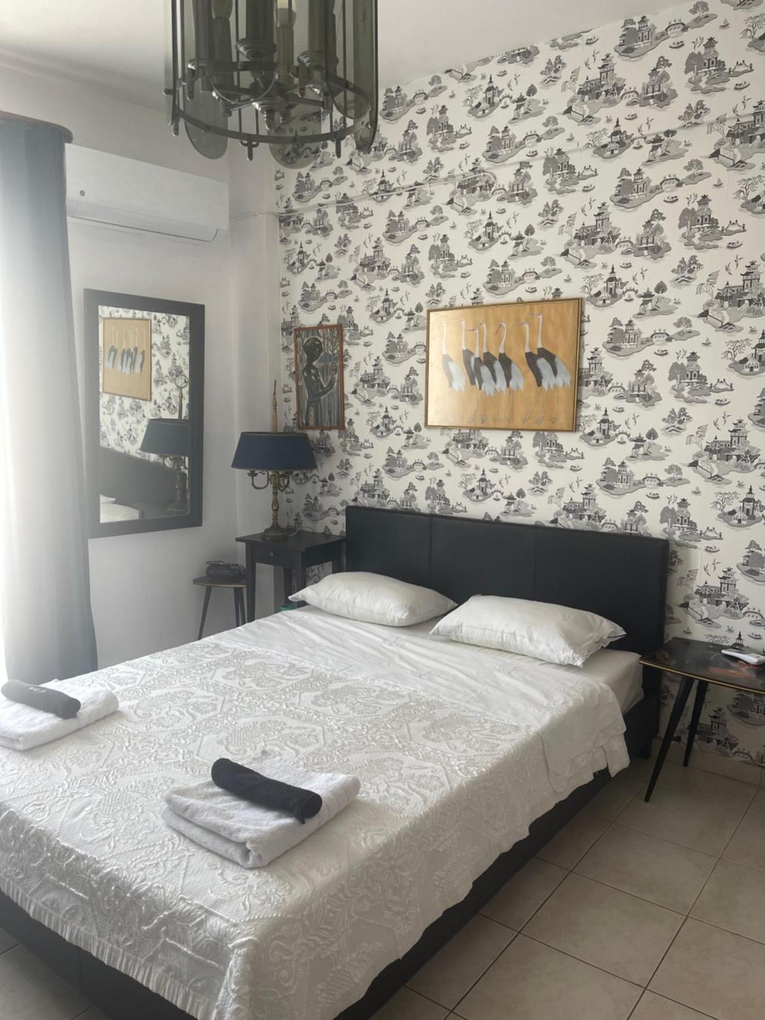 Retire Flat In The Heart Of City Iraklion Buitenkant foto